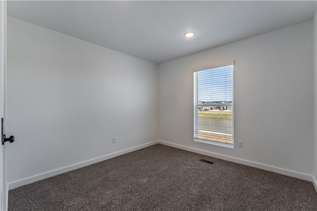 1101 SW Kentucky Avenue, Bentonville, AR 72713