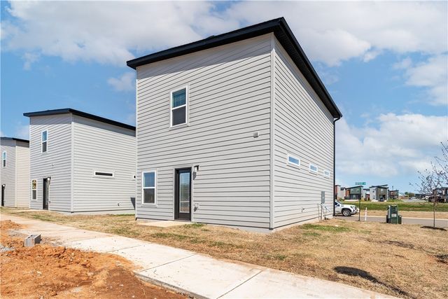 1101 SW Kentucky Avenue, Bentonville, AR 72713