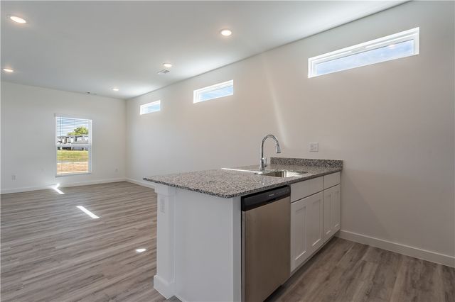 1101 SW Kentucky Avenue, Bentonville, AR 72713