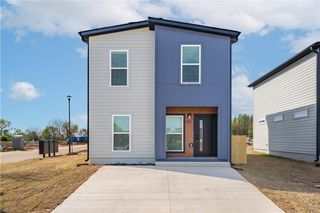 1101 SW Kentucky Avenue, Bentonville, AR 72713