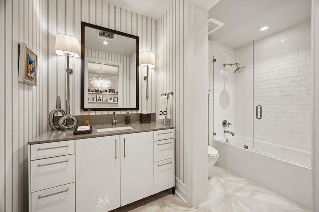 6017 Memorial Drive 507, Houston, TX 77007