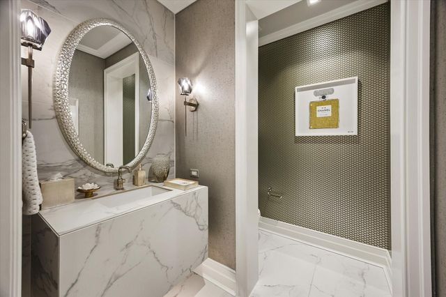 6017 Memorial Drive 507, Houston, TX 77007