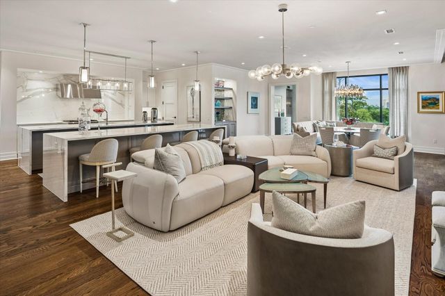 6017 Memorial Drive 507, Houston, TX 77007