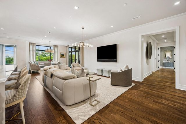 6017 Memorial Drive 507, Houston, TX 77007