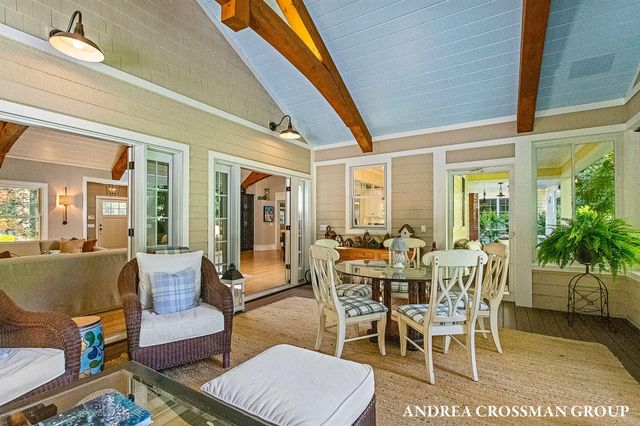2075 Lakeshore Drive, Fennville, MI 49408