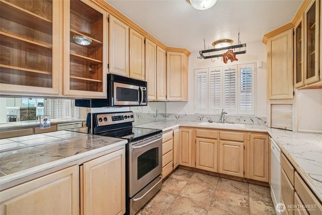 2349 Boylston Avenue E, Seattle, WA 98102