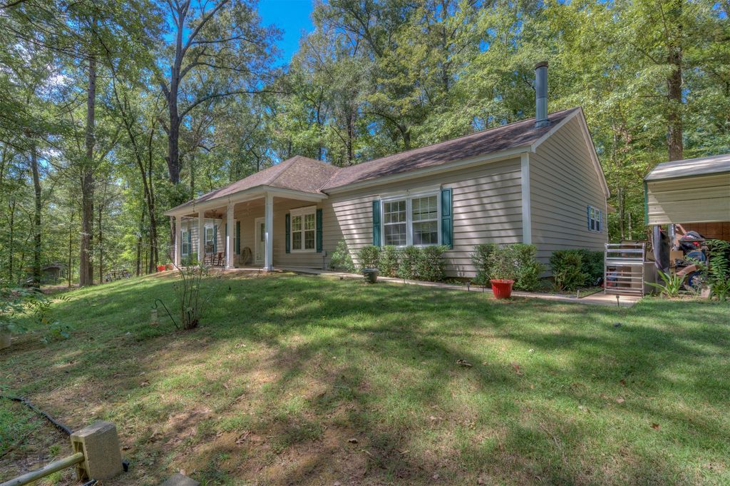 891 Linton Bellevue Road, Benton, LA 71006