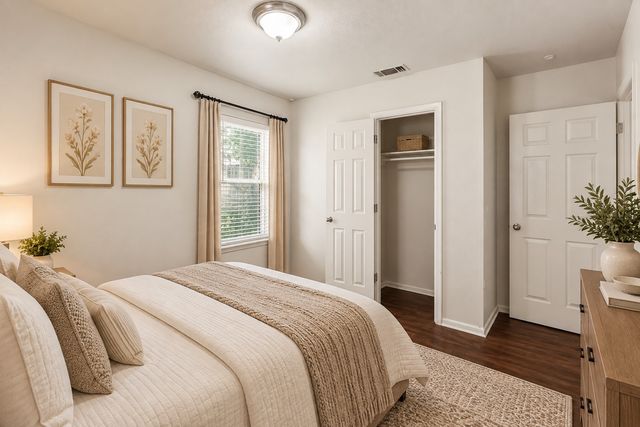 809 Helen Drive, Bedford, TX 76022