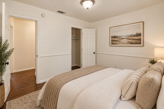 809 Helen Drive, Bedford, TX 76022