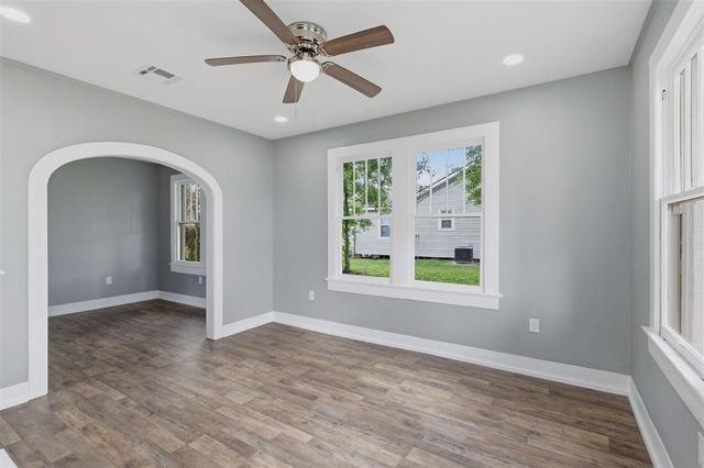 2202 Stanton Street, Lake Charles, LA 70601