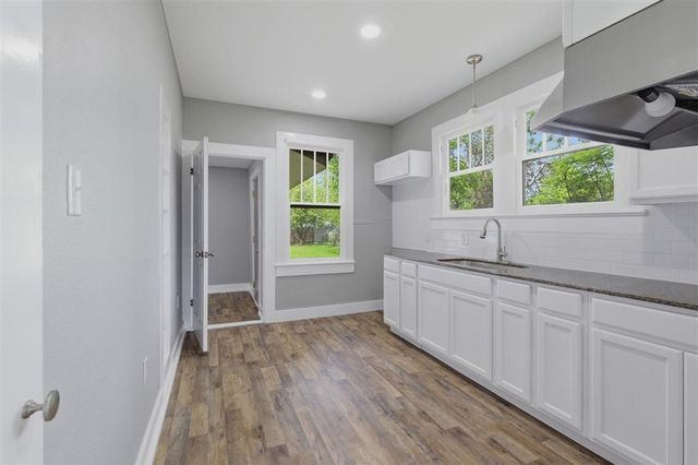 2202 Stanton Street, Lake Charles, LA 70601