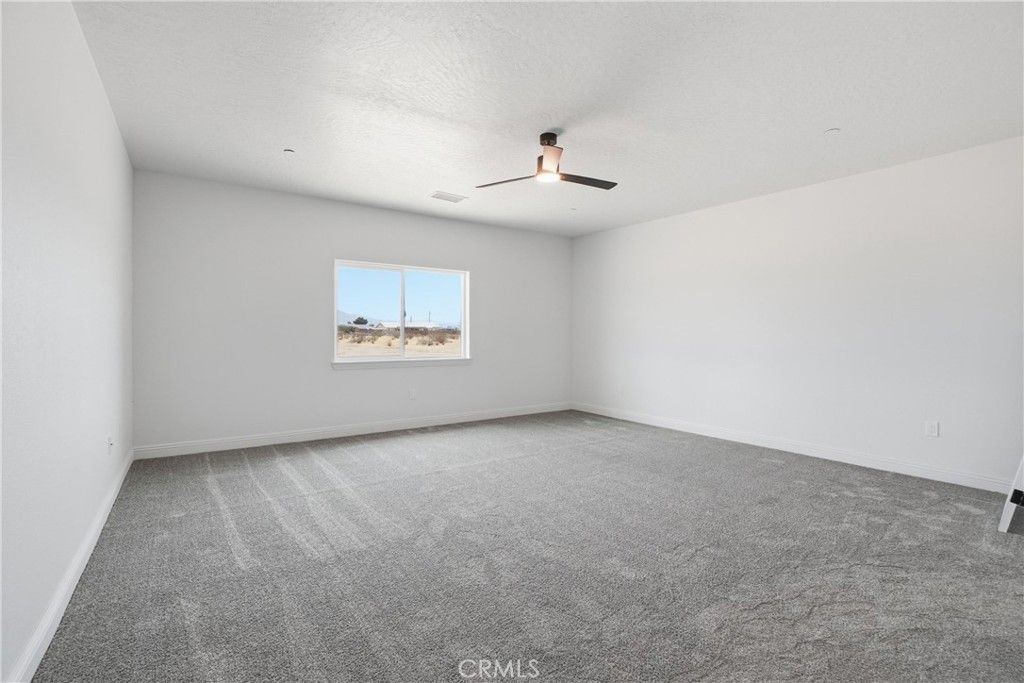 Image 22 of property listing at 22819 Little Beaver Road, Apple Valley, CA 92308