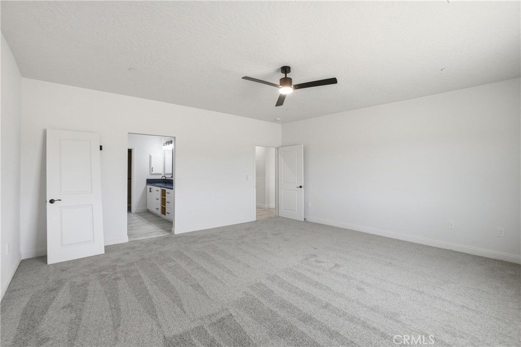 Image 23 of property listing at 22819 Little Beaver Road, Apple Valley, CA 92308