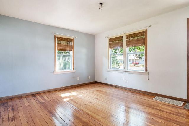 216 Kellogg Avenue, Janesville, WI 53546