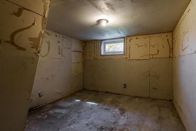 216 Kellogg Avenue, Janesville, WI 53546