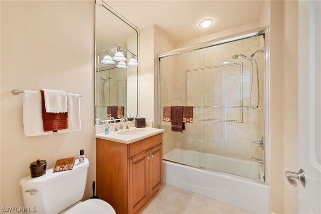 580 El Camino Real 3705, Naples, FL 34119