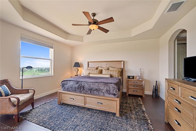 580 El Camino Real 3705, Naples, FL 34119