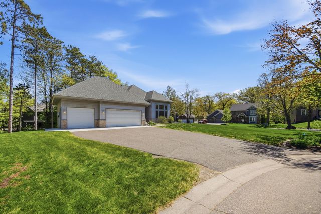 5750 Newberry Circle N, Stillwater, MN 55082