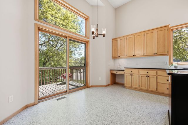 5750 Newberry Circle N, Stillwater, MN 55082