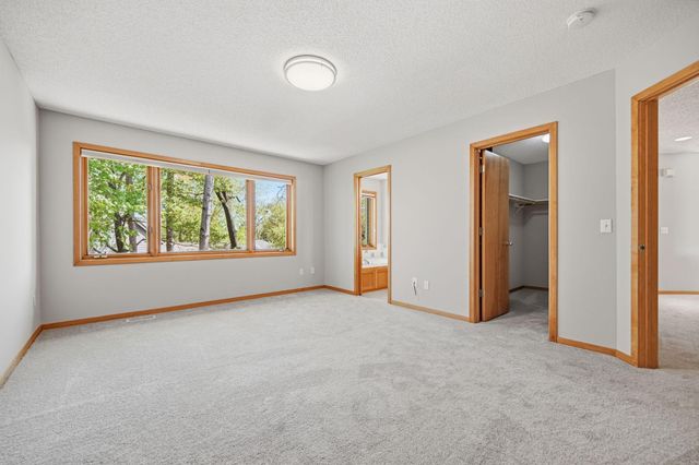5750 Newberry Circle N, Stillwater, MN 55082