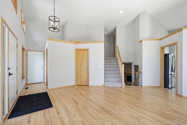 5750 Newberry Circle N, Stillwater, MN 55082