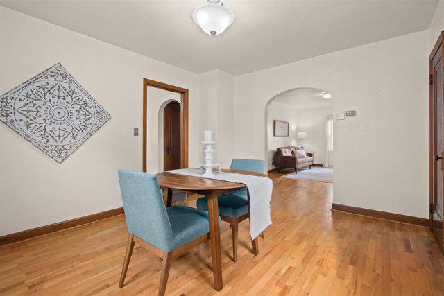 1620 N RICHMOND STREET, Appleton, WI 54911