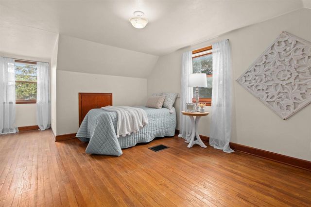 1620 N RICHMOND STREET, Appleton, WI 54911