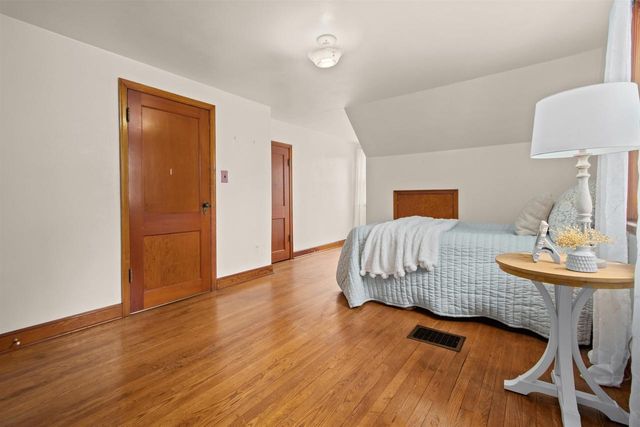 1620 N RICHMOND STREET, Appleton, WI 54911