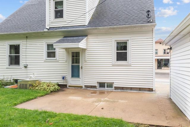 1620 N RICHMOND STREET, Appleton, WI 54911