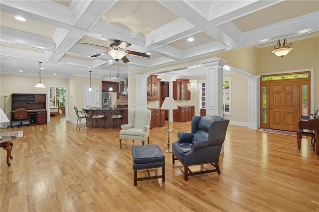 257 Foothills Dr, Cleveland, GA 30528