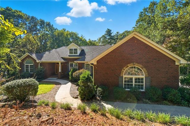 257 Foothills Dr, Cleveland, GA 30528