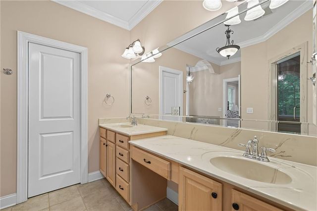 257 Foothills Dr, Cleveland, GA 30528