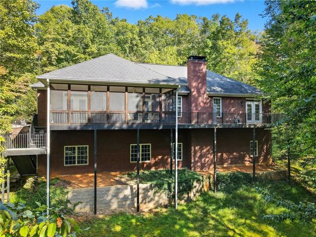 257 Foothills Dr, Cleveland, GA 30528