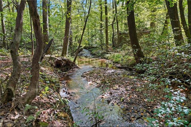 257 Foothills Dr, Cleveland, GA 30528