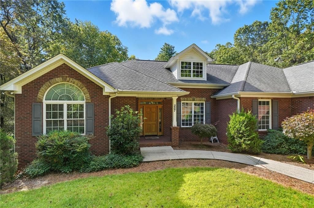 257 Foothills Dr, Cleveland, GA 30528