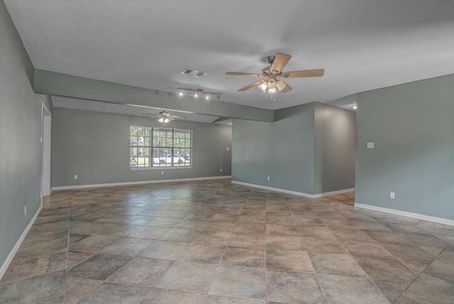 1301 Bay Ridge Boulevard, Bay City, TX 77414