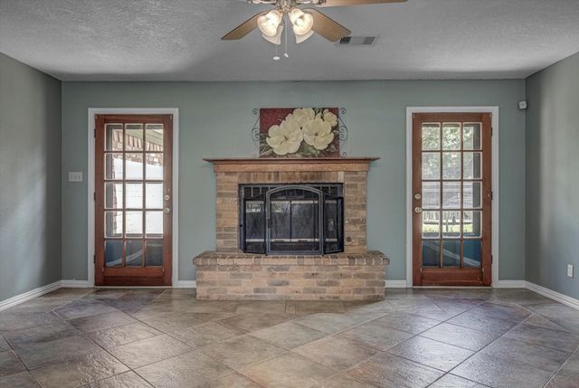 1301 Bay Ridge Boulevard, Bay City, TX 77414