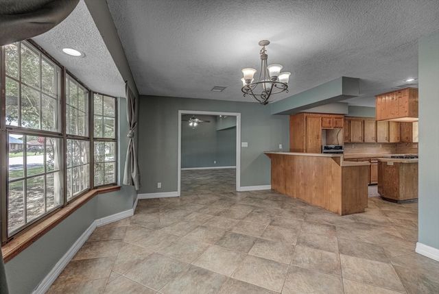 1301 Bay Ridge Boulevard, Bay City, TX 77414