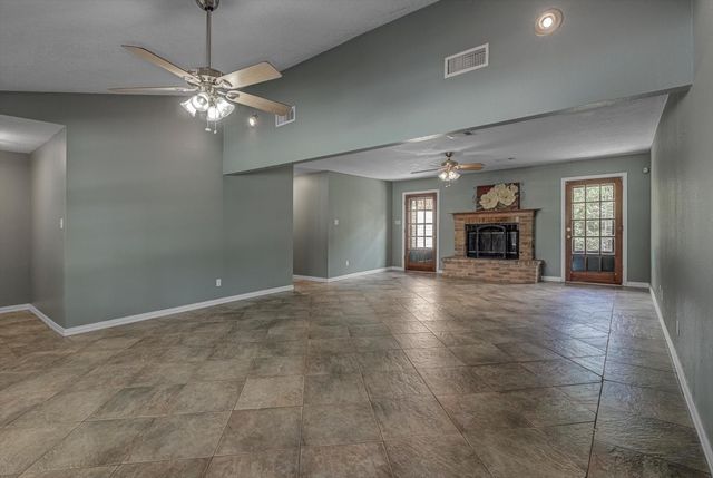 1301 Bay Ridge Boulevard, Bay City, TX 77414