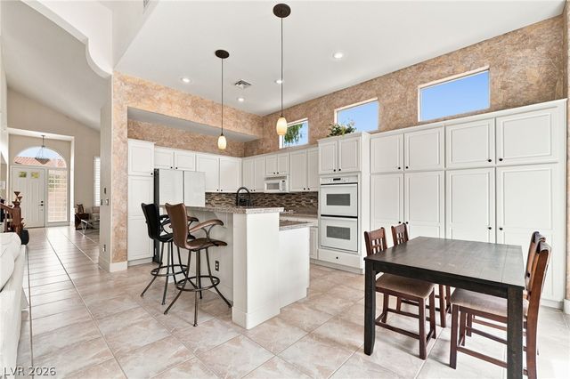 3049 Blazing Creek Way, Henderson, NV 89052