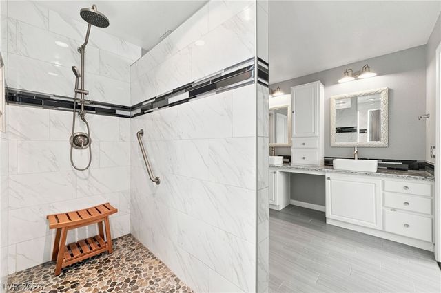 3049 Blazing Creek Way, Henderson, NV 89052