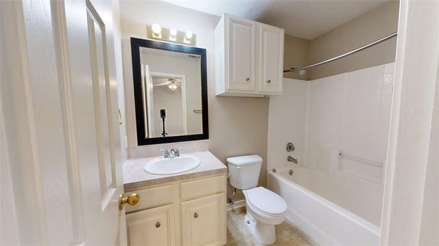 1619 Park Place, College Station, TX 77840