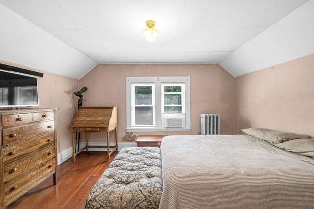 123 Metacomet St, Belchertown, MA 01007