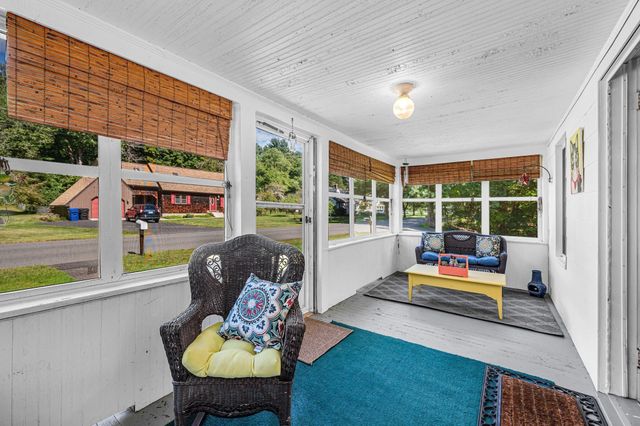 123 Metacomet St, Belchertown, MA 01007