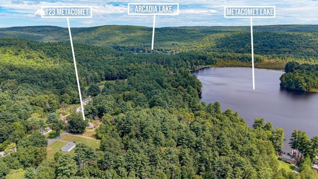 123 Metacomet St, Belchertown, MA 01007