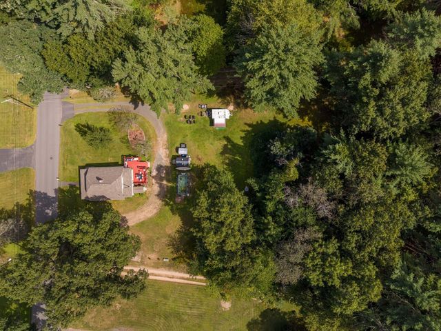 123 Metacomet St, Belchertown, MA 01007