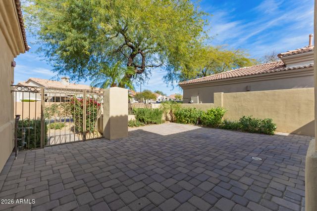 7700 E PRINCESS Drive 25, Scottsdale, AZ 85255