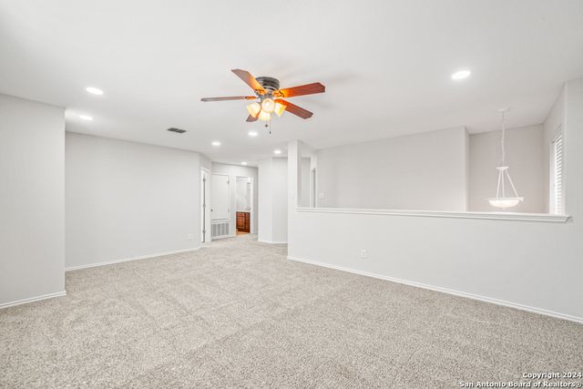 12143 Dawson Circle, San Antonio, TX 78253