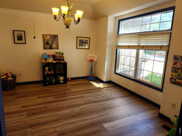1924 Pacific Ct, Fort Collins, CO 80528