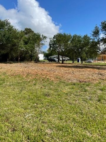 0 Moore, Hitchcock, TX 77563